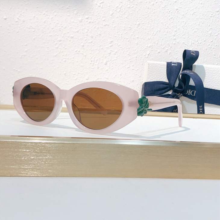 Picture of Dior Sunglasses _SKUfw80880140fw